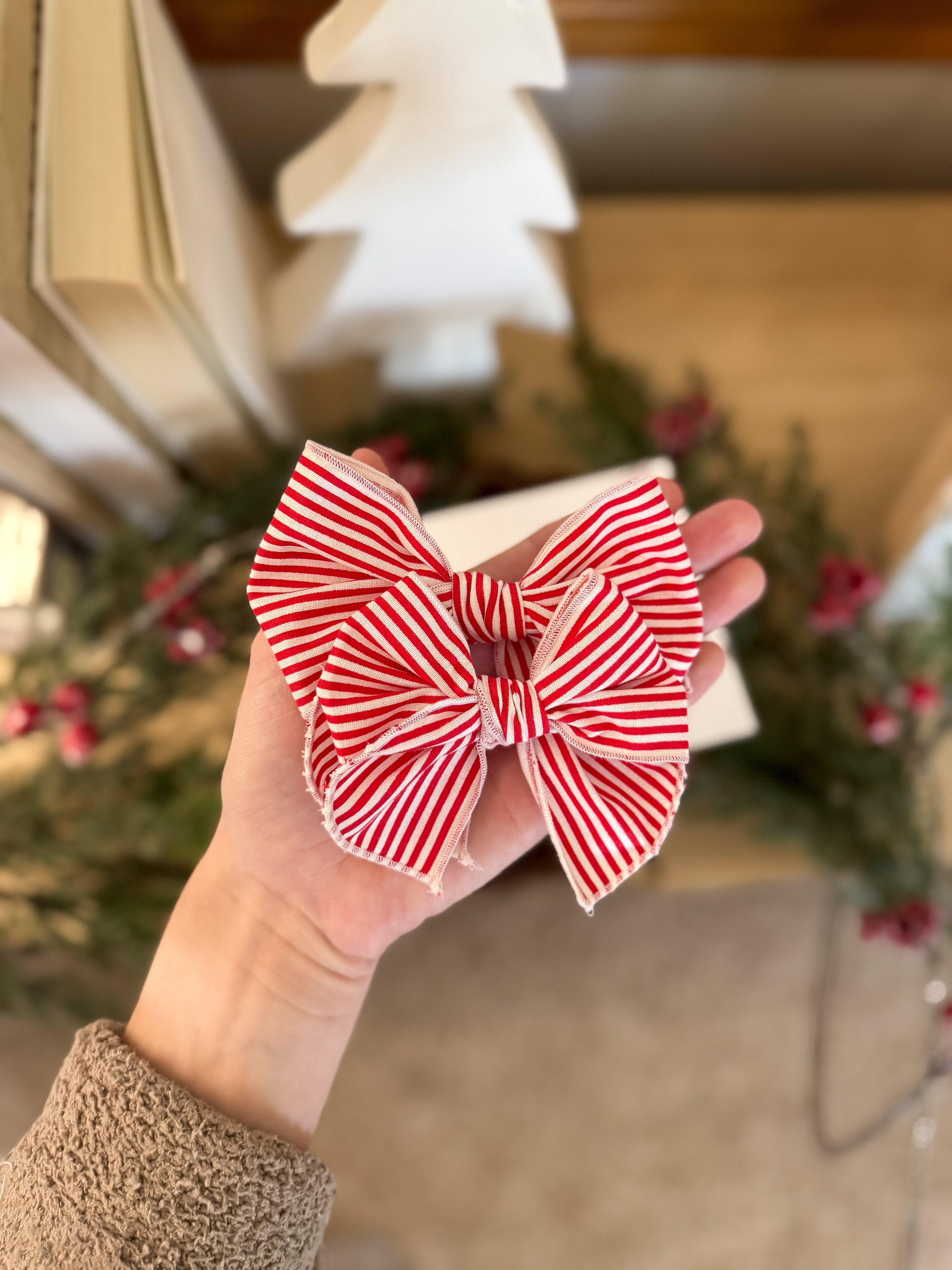 Candy Cane Lane Fable Bow