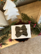 Pine Muslin Bow Clip